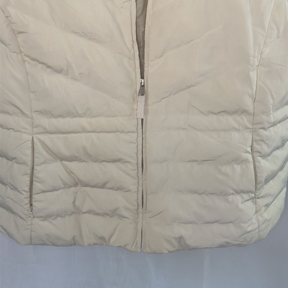 Talbots white XL puffer vest - Picture 3 of 4